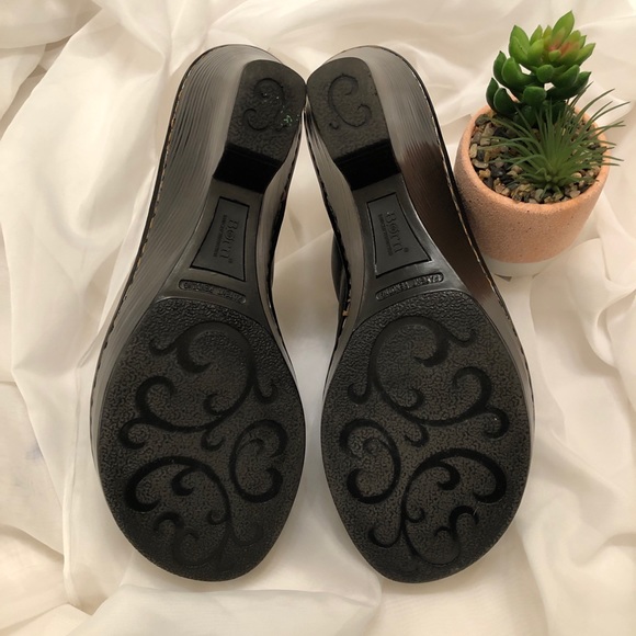 HP💫🌹Born Leather Clogs - Picture 7 of 11